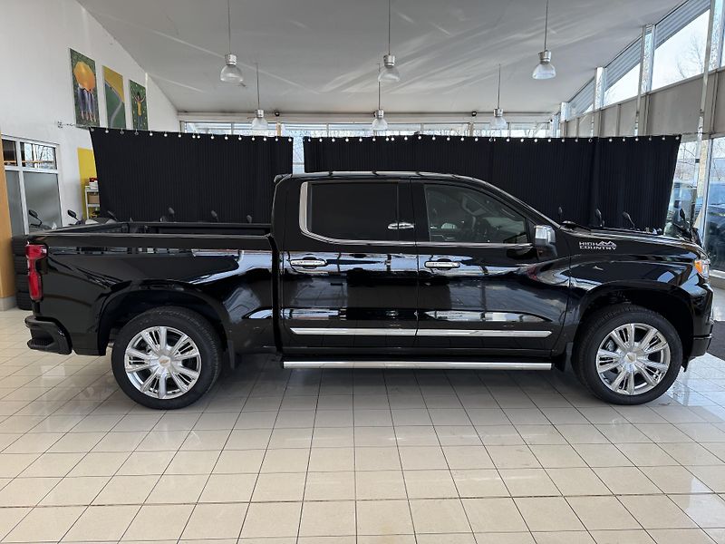 Chevrolet Silverado High Country 6,2 V8 + LPG - fotka 6 z 57