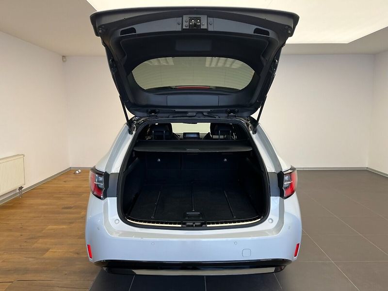 Toyota Corolla 1.8 Hybrid GR-Sport Dynamic - fotka 7 z 20