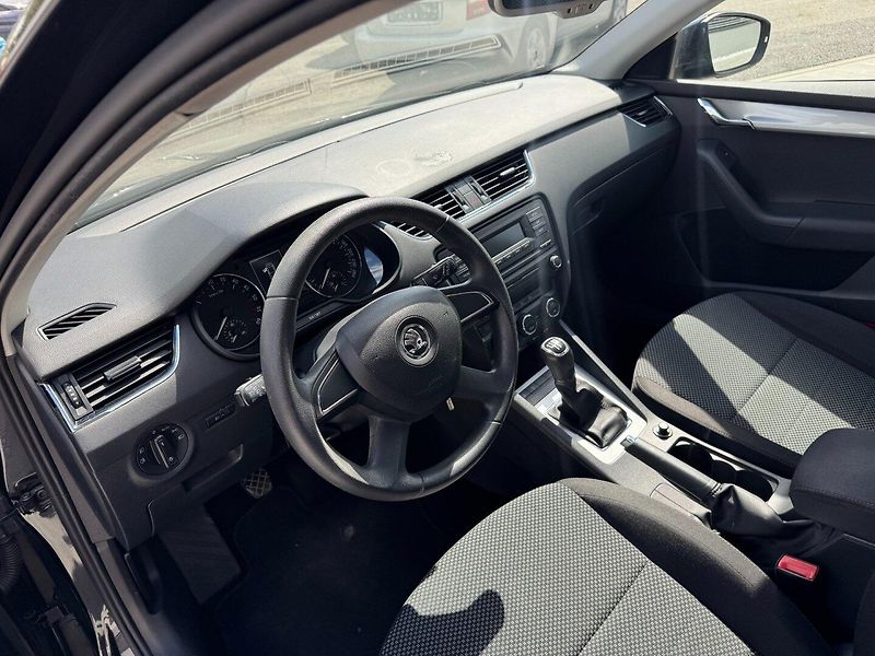 Škoda Octavia (2014) Ambition 1.6 TDI 77kW - fotka 11 z 31