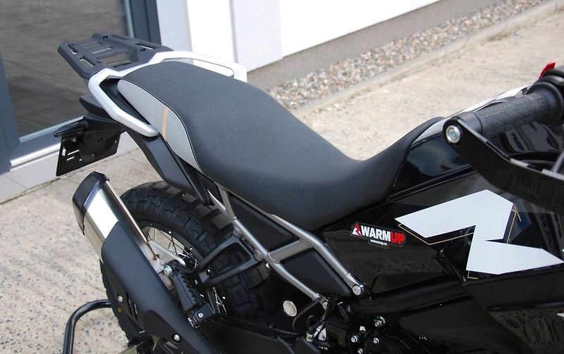 CFMOTO 450 MT-R (2026) 450MT-R V2 BLACK - fotka 15 z 25