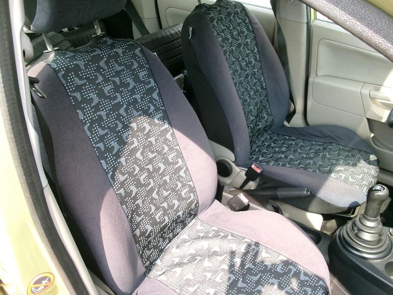 Ford Fiesta (2005) 1,3i KLIMA ČR - fotka 13 z 18