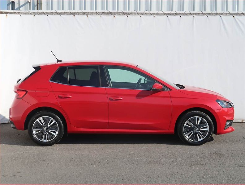 Škoda Fabia (2022) Style Plus 1.5 TSI, Automat - fotka 6 z 23
