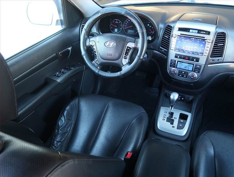 Hyundai Santa Fe (2012) 2.2 CRDi, 4X4, Automat - fotka 7 z 21