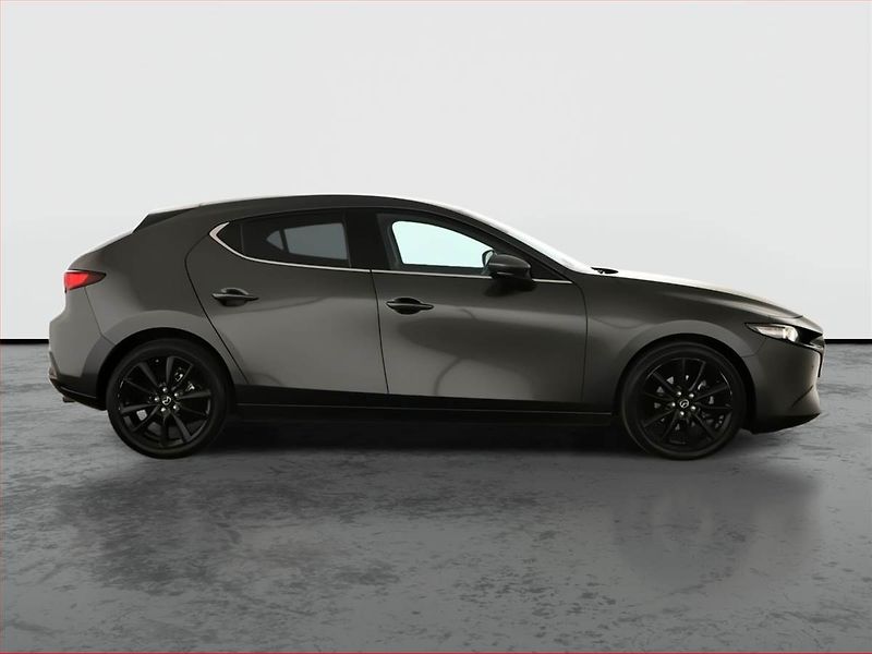 Mazda 3 (2022) 2.0 e-Skyactiv X - fotka 6 z 16