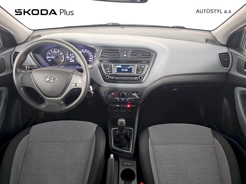 Hyundai i20 (2015) 1.2I 55kW - fotka 5 z 20