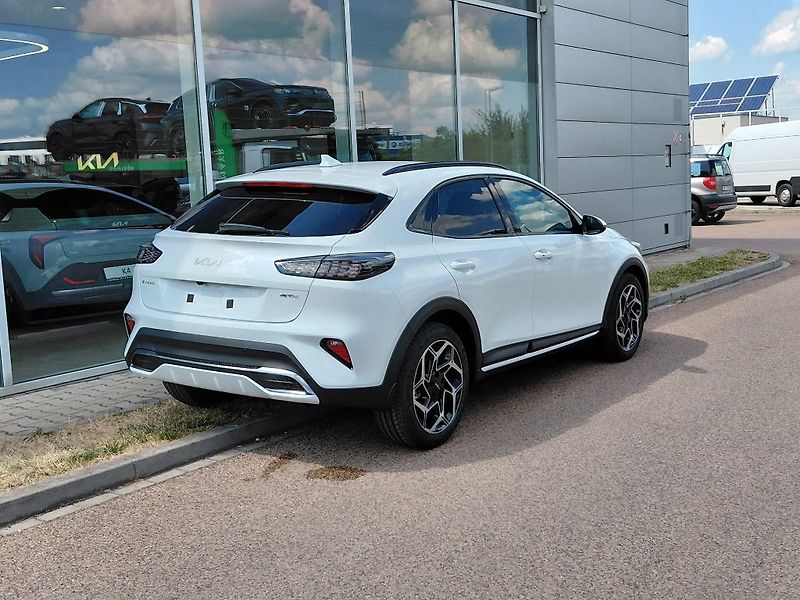 Kia XCeed GT-LINE 1,6 T-GDi GPF 7DCT 132 - fotka 8 z 12