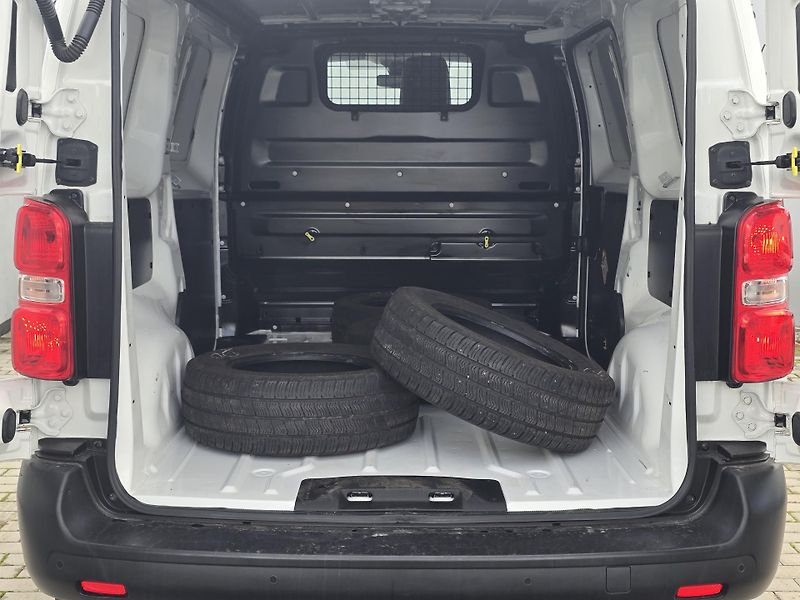 Toyota ProAce Active 2,0 D-4D (106 kW) M - fotka 5 z 7