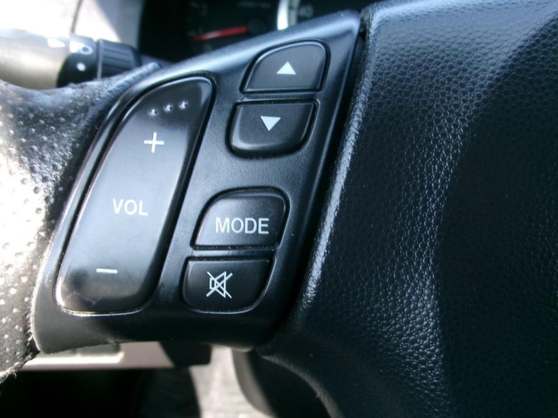 Mazda 5 (2007) 2,0D AC TEMP 7míst - fotka 17 z 28
