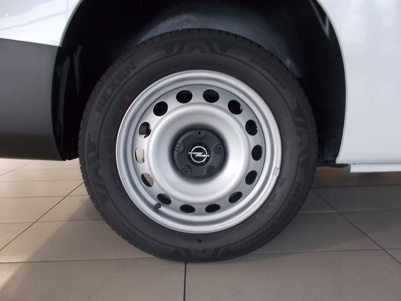 Opel Combo (2026) CrewVan L2 (XL) 1.5 CDTI (96kW - fotka 31 z 31
