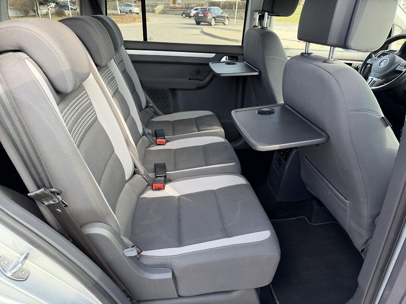 Volkswagen Touran 1,6 TDi/77kW - Webasto,TZ,... - fotka 37 z 60