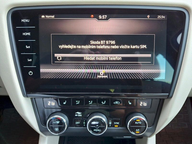 Škoda Octavia (2019) Combi Style Plus DSG 2,0TSi 14 - fotka 20 z 34