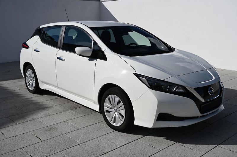 Nissan Leaf Basis 40kWH 110KW 3/2021 - fotka 3 z 34