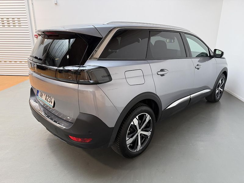 Peugeot 5008 ALLURE PACK 1.5 BlueHDi 130 S& - fotka 4 z 12