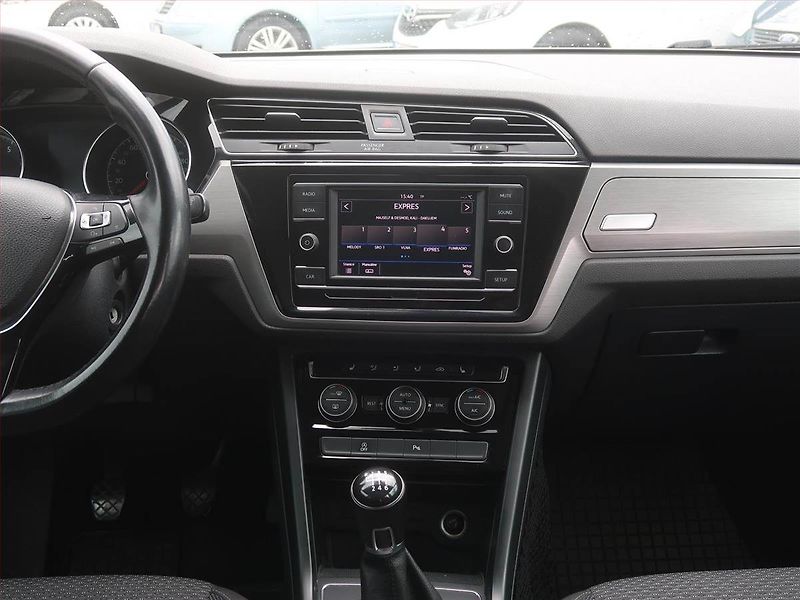 Volkswagen Touran (2017) 1.4 TSI, Tempomat - fotka 16 z 16