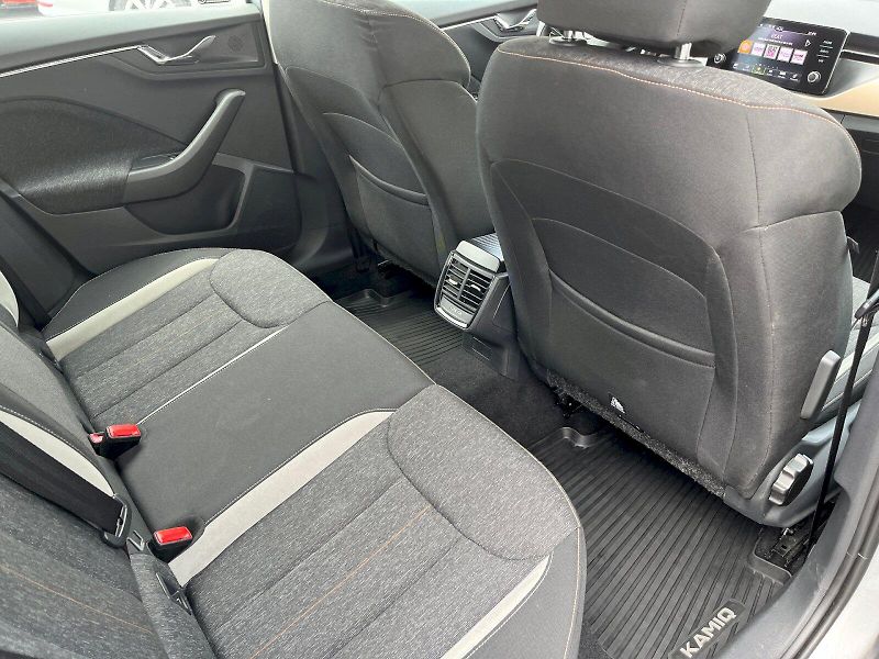 Škoda Kamiq (2023) 1.0 TSI 81 kW Style - fotka 13 z 25