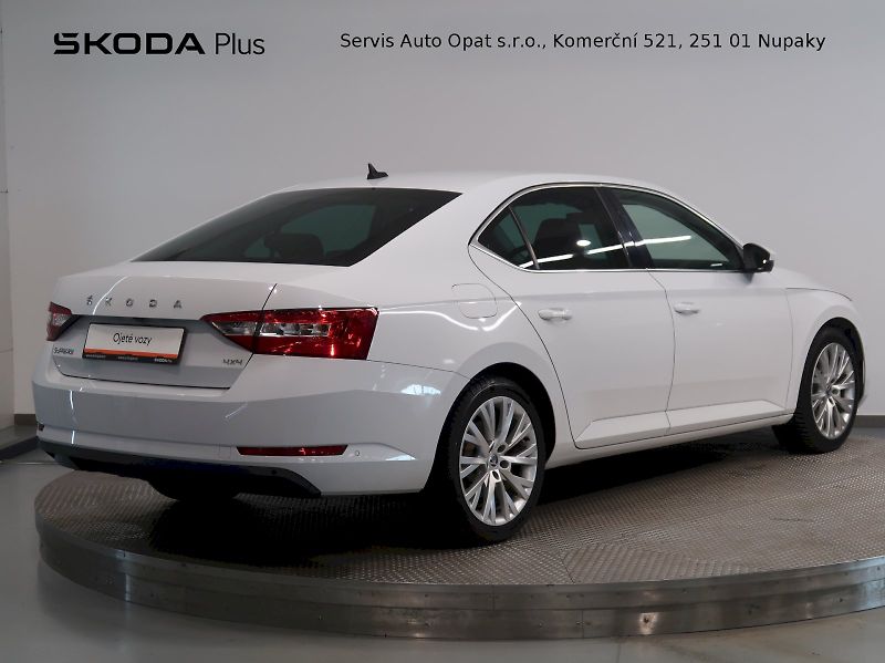 Škoda Superb (2021) STYLE 2.0TDI 147KW 4x4 DSG TAŽ - fotka 2 z 42