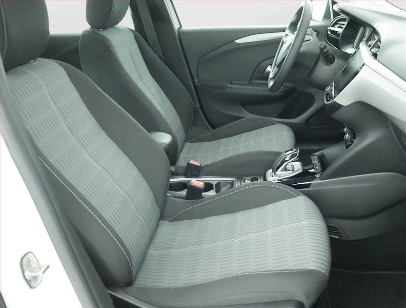 Opel Corsa (2020) Edition 50 kWh, SoH 92% - fotka 9 z 22