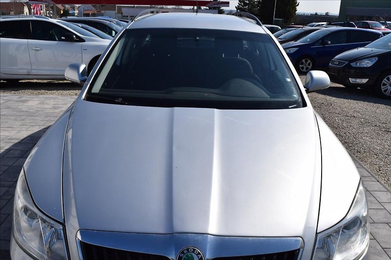 Škoda Octavia 1,9 TDI 77KW 2X KOLA PO SERVIS - fotka 3 z 49