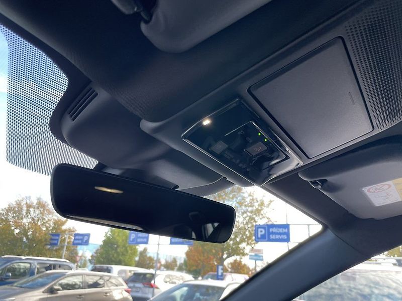 Toyota RAV4 2.5 Plug-in Hybrid 4x4 - fotka 21 z 32