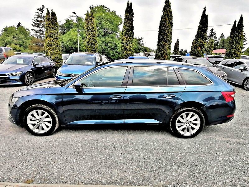 Škoda Superb (2022) IV 1.4 TSi PHEV 160kW - fotka 7 z 30