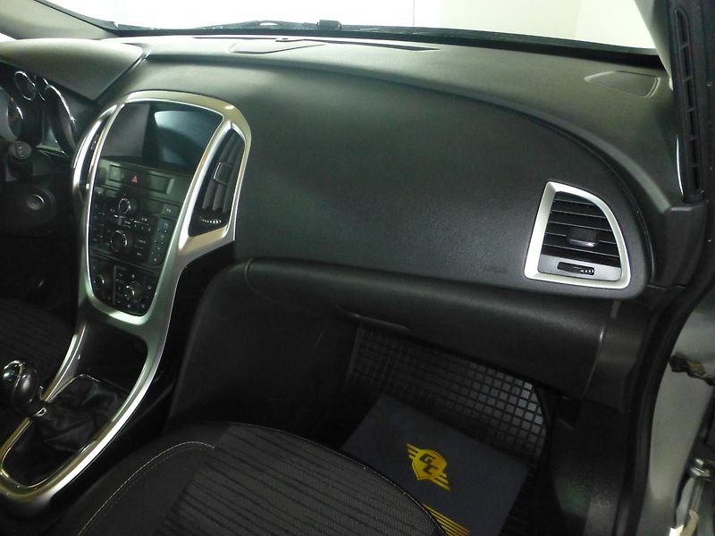 Opel Astra (2014) 1,4i-88KW*ALU*PARK.S**VYHŘ.SED - fotka 18 z 24