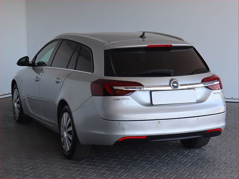 Opel Insignia (2014) 2.0 CDTI, Serv.kniha, Navi - fotka 4 z 19
