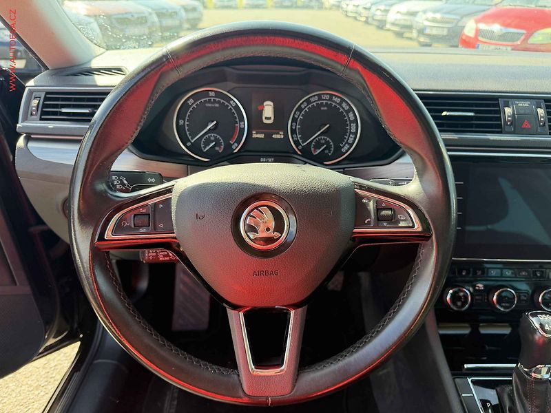 Škoda Superb (2018) 2.0 TDI, ČR, Style, DSG, kůže - fotka 11 z 18
