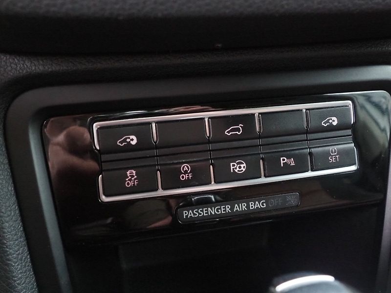 Seat Alhambra (2013) 2.0TDI, 130 kW,  7 Míst, Tažné - fotka 36 z 42