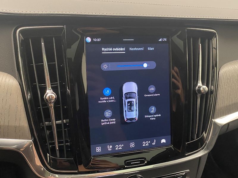 Volvo V90 T8 AWD RECHARGE REZERVACE - fotka 45 z 58