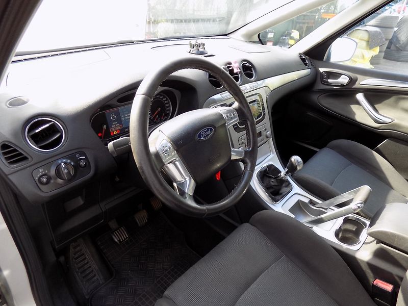 Ford S-MAX (2008) 2.0TDCi/klimatizace/ - fotka 12 z 33