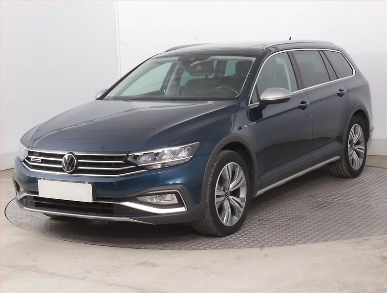 Volkswagen Passat (2022) Alltrack 2.0 TDI - fotka 2 z 18