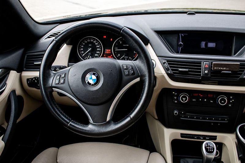 BMW X1 - fotka 8 z 30