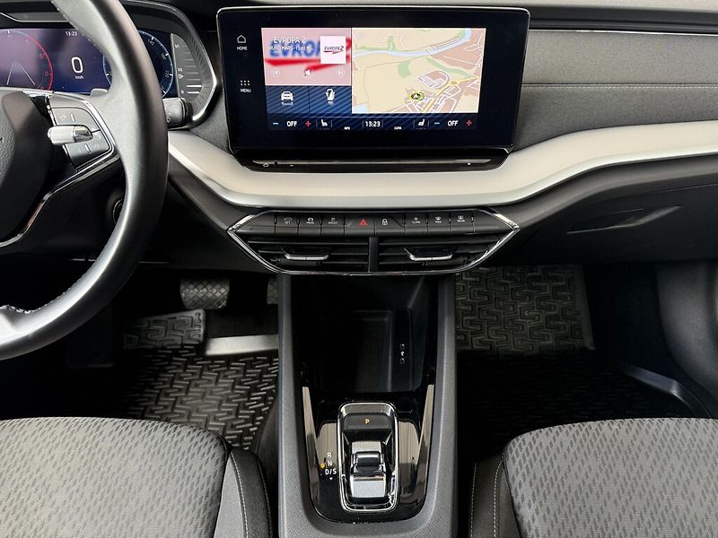 Škoda Octavia DSG 2,0 TDi 110 kW Style - fotka 11 z 25