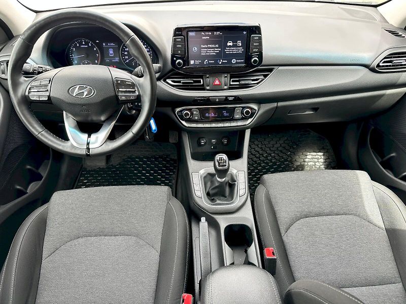 Hyundai i30 (2024) 1.5 T-GDI Mild Hyb Smart kombi - fotka 5 z 25