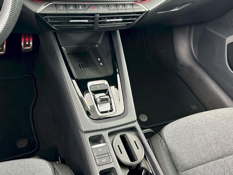 Škoda Octavia (2025) Combi DSG 2.0TDI 110kW SportLi - fotka 23 z 33