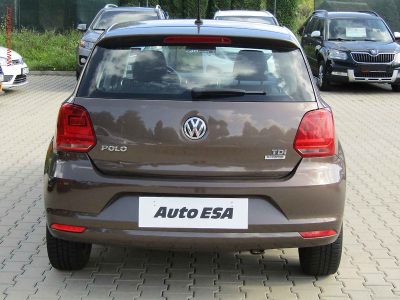 Volkswagen Polo (2015) 1.4 TDi, ČR, Comfortline - fotka 5 z 16