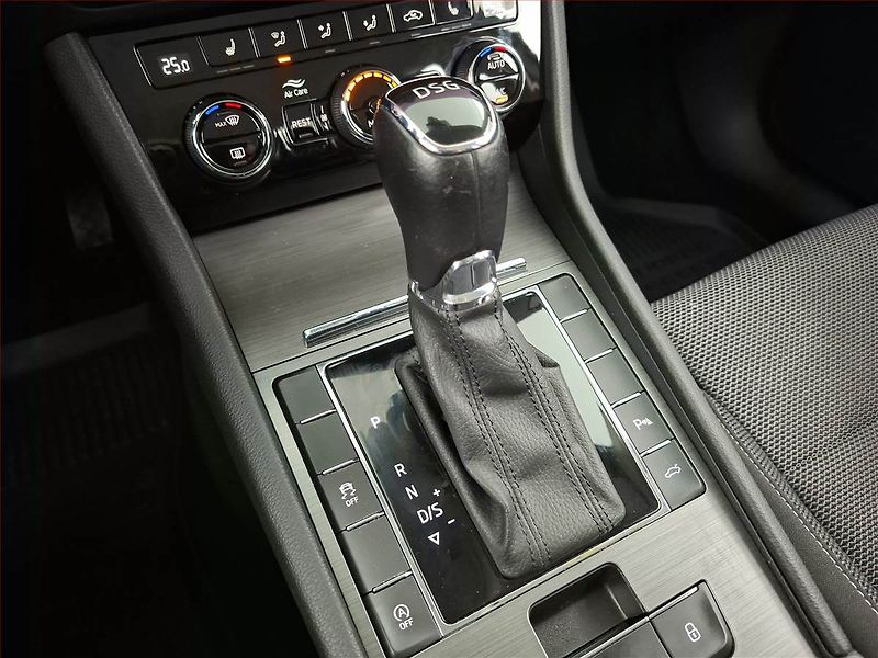 Škoda Superb (2022) Style 2.0 TDI - fotka 13 z 21