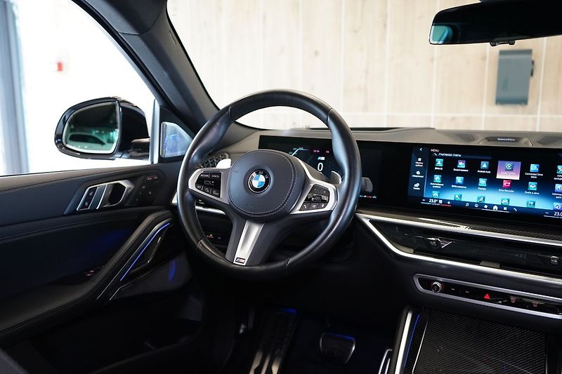 BMW X6 40d xDrive, Bowers, Tažné - fotka 49 z 50