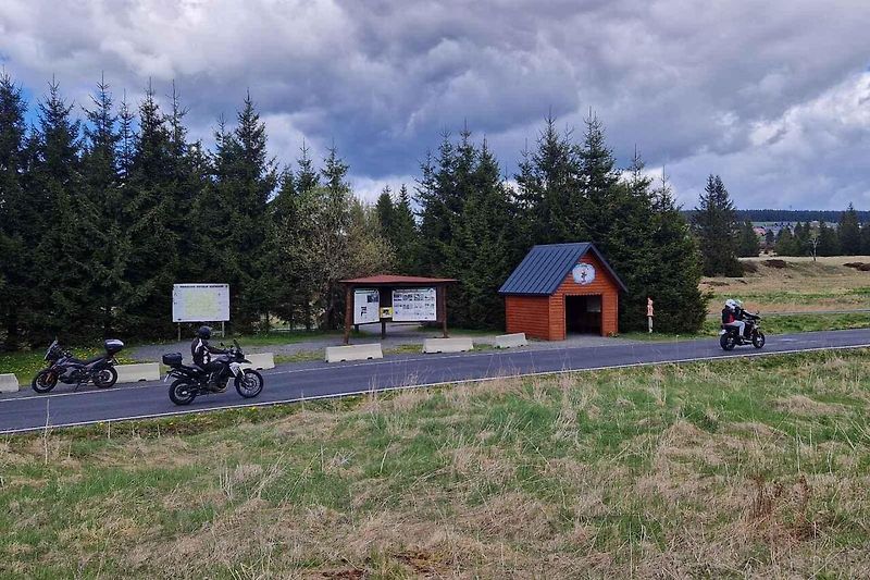 Motorkáři objevují Česko s aplikací Motokeška.