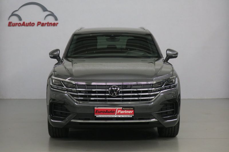 Volkswagen Touareg (2024) R-Line 3,0TDI 210kW Nez. top. - fotka 6 z 42