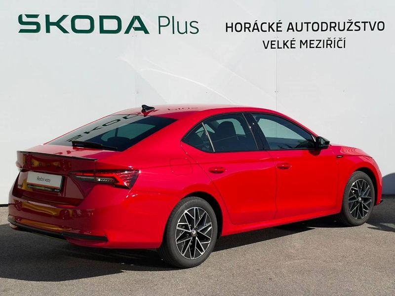 Škoda Octavia SportLine 1,5 TSI 110 kW 6° MP - fotka 2 z 31