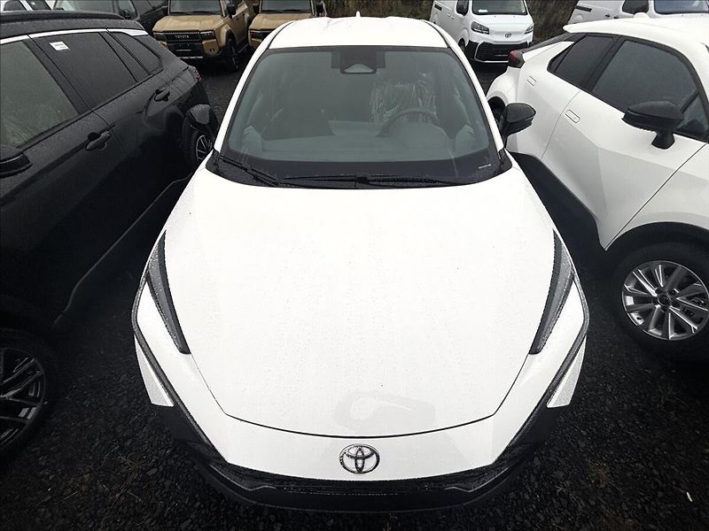 Toyota C-HR 1,8   Comfort HEV CVT - fotka 2 z 9