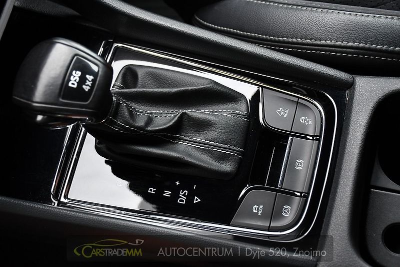 Škoda Kodiaq 2,0TDi SPORTLINE 140KW WEBASTO - fotka 35 z 56