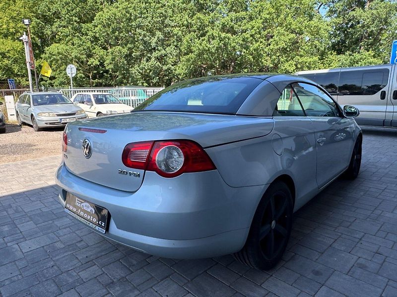 Volkswagen EOS (2006) 2.0 FSi - fotka 10 z 35