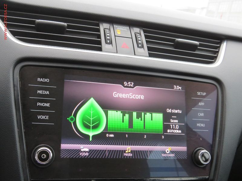 Škoda Octavia (2017) 1.0 TSi, ČR, Style, xenon - fotka 21 z 33