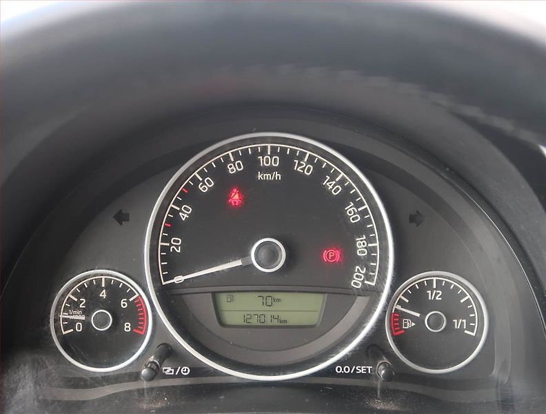 Škoda Citigo (2013) 1.0 MPI, nová STK, udržované - fotka 11 z 13