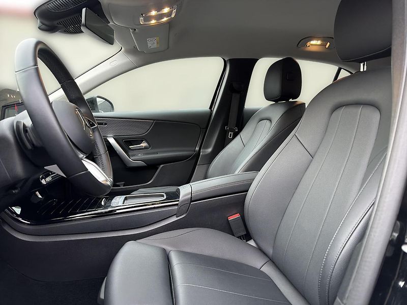Mercedes-Benz Třídy A A 200, 1.majitel, CZ - fotka 13 z 15