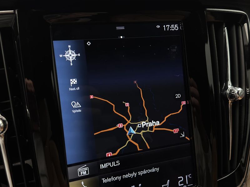 Volvo V90 D4 MOMENTUM PRO POLESTAR AUT - fotka 32 z 47