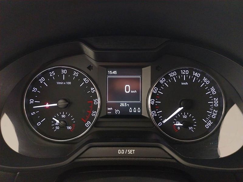 Škoda Octavia (2016) Ambition 1.6 TDI, Tempomat - fotka 11 z 22