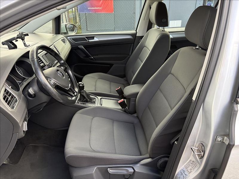 Volkswagen Golf Sportsvan 1,6 TDi 81kW  Serviska,Navigac - fotka 11 z 49